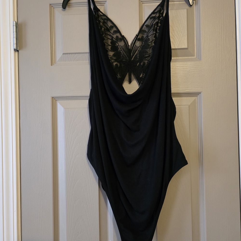 SHEIN Black Lace Detail Bodysuit